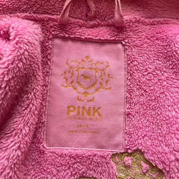 VS PINK ROYALTY HOODED ROBE (PINK + GOLD) - Picture 7 of 8